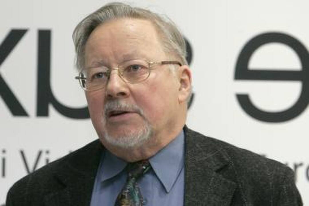 V.Landsbergis: V.Navicko pokalbio viešinti nereikėtų
