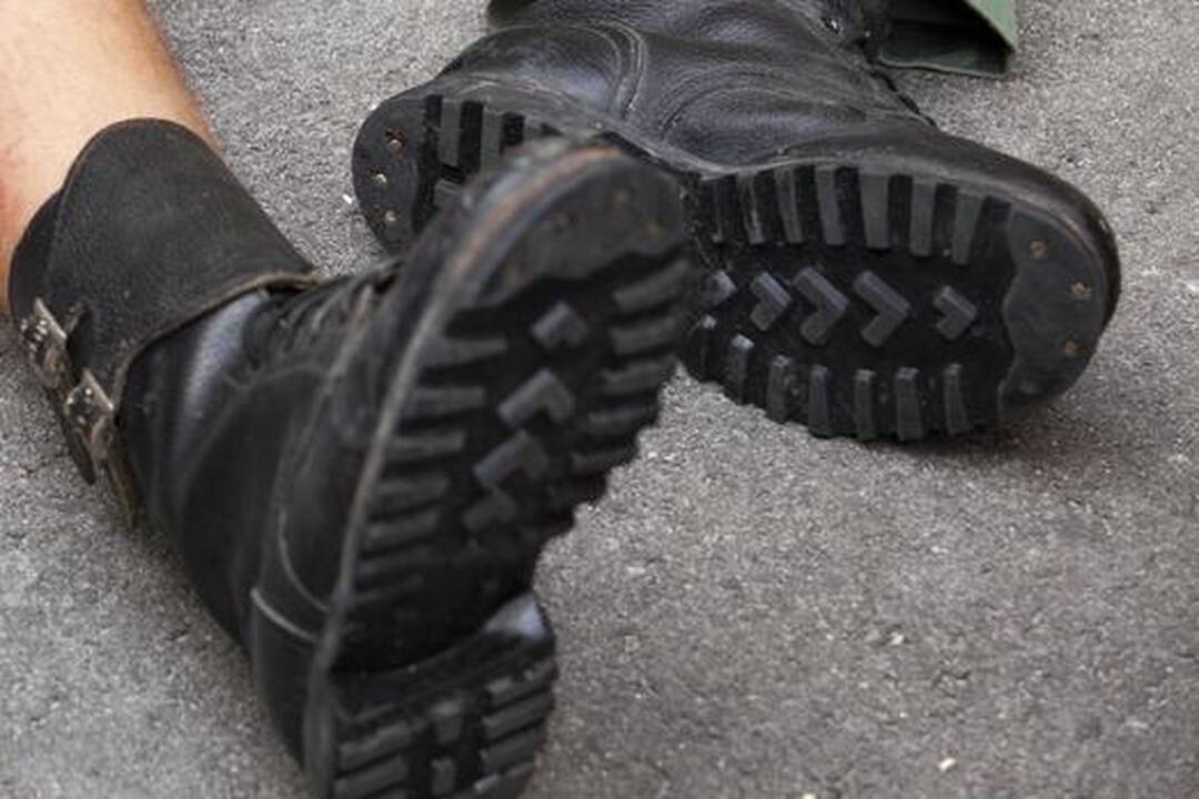 Po purvynus: vieni renkasi kaliošus, kiti kojas „tausoja“ maišeliuose