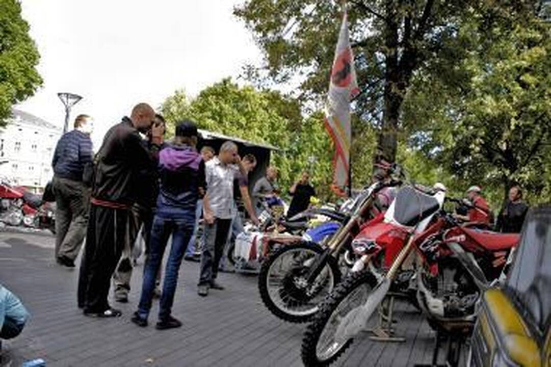 Baikerių šventėje – atrakcijos ir įspūdinga technika