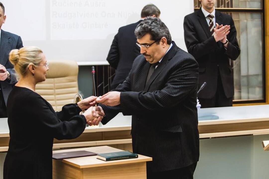Kauno miesto taryboje prisiekė I. Matijošaitienę pakeitęs B. Želvys