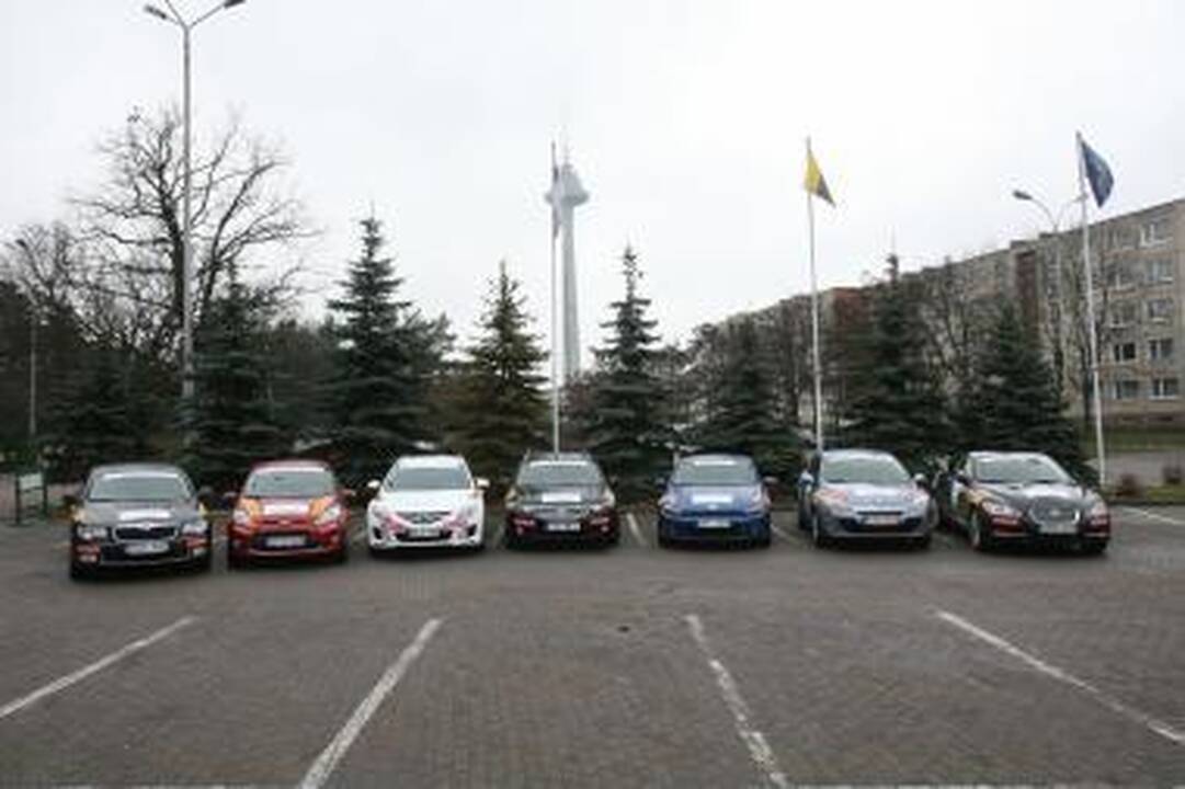 Įvardinti konkurso „Metų automobilis 2009" finalininkai