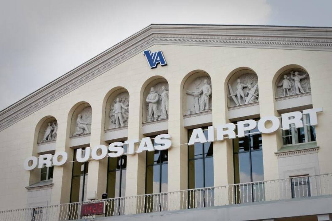 Vilniaus oro uoste turėjęs leistis lėktuvas nukreiptas į Minską