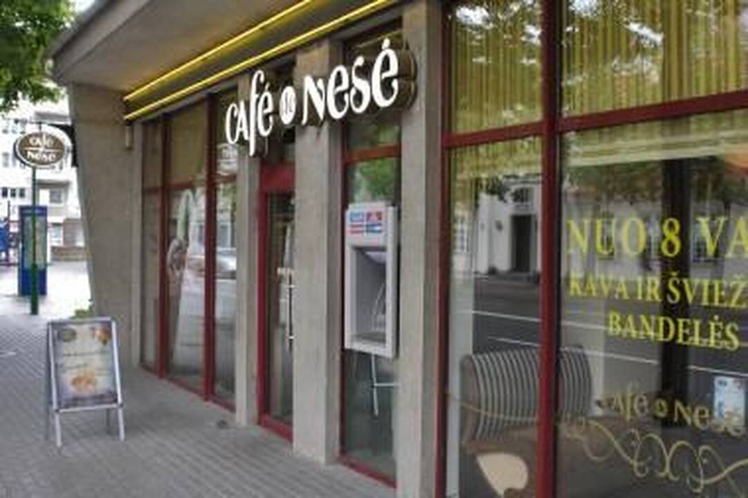 „Cafe de Nesė“ ir lošimų salonas iš centro keliasi į „Akropolį“