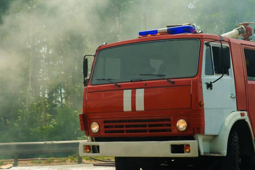 Rusijoje „Vieningosios Rusijos“ priimamajame pasidegė moteris