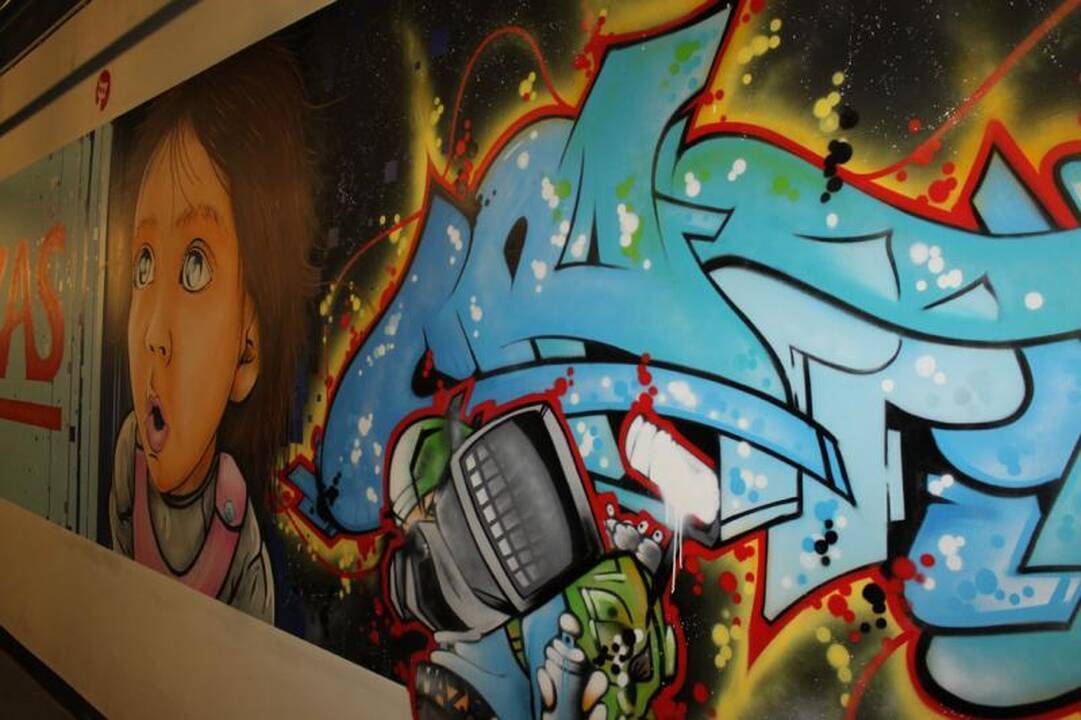 Prekybos centro sienas išmargino žymus grafičių specialistas