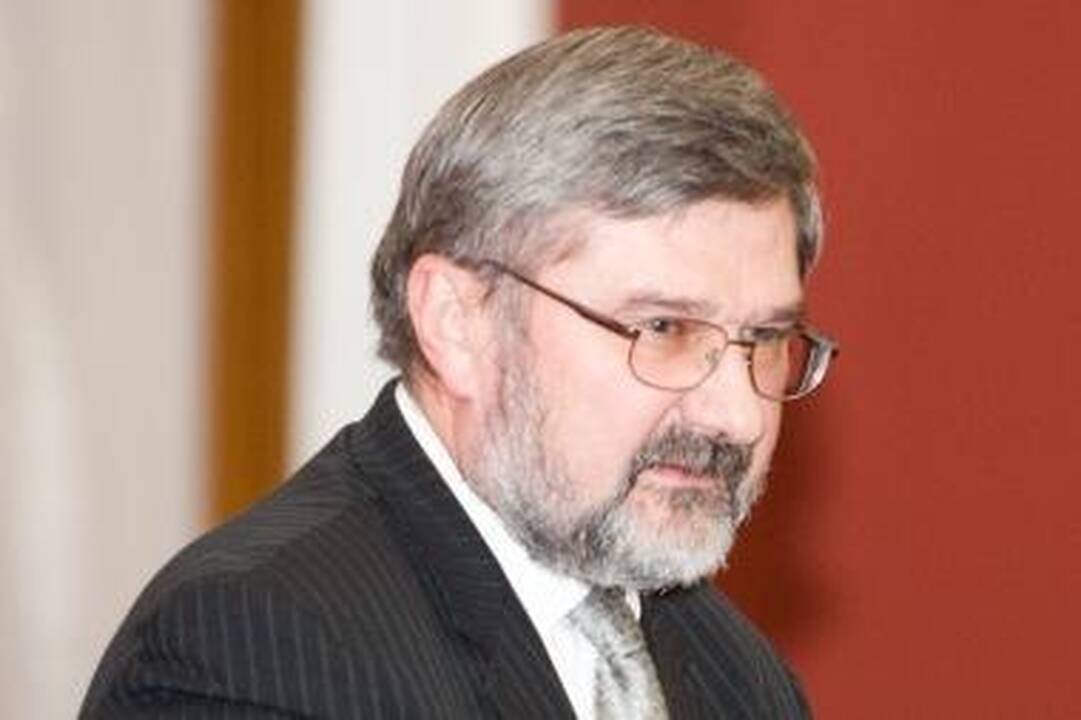 Po interpeliacija G.Babravičiui - jau 10 parašų