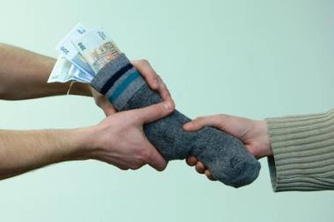 Tautiečiai skolas linkę pamiršti 
