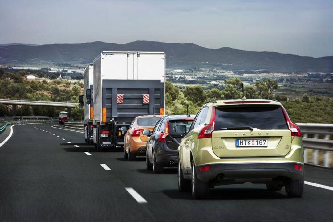 Ispanijos keliais riedėjo pirmoji nevairuojamų automobilių kolona