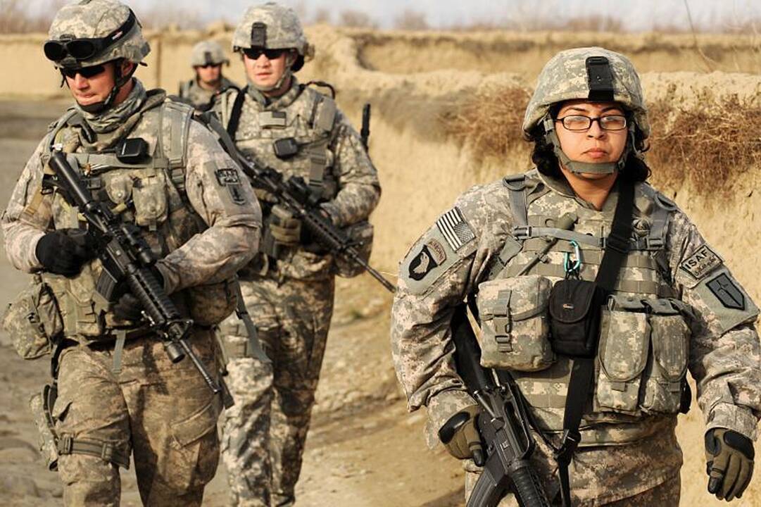 Afganistano armijos karys nukovė du NATO karius