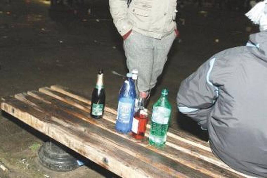 Lietuviai geria mažiau