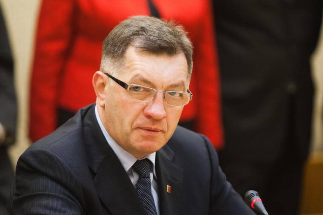 A.Butkevičius: susitarimų dėl 3 „darbiečių“ imuniteto panaikinimo nėra