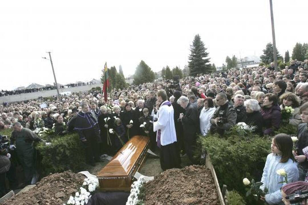 Ar dukra padėkos D.Kedžiui?