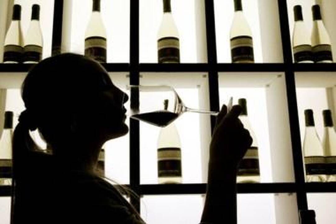 Elektra pigų vyną paverčia prabangiu