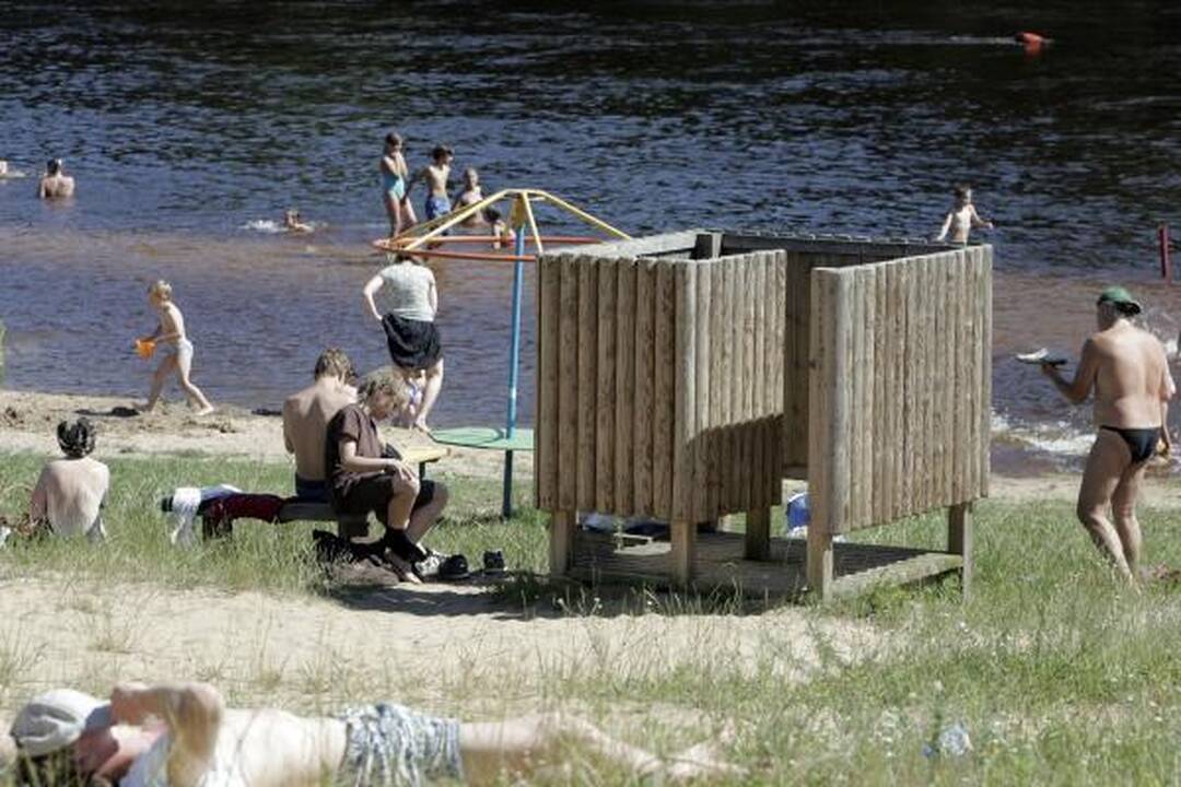 Valakampiuose jau galima maudytis
