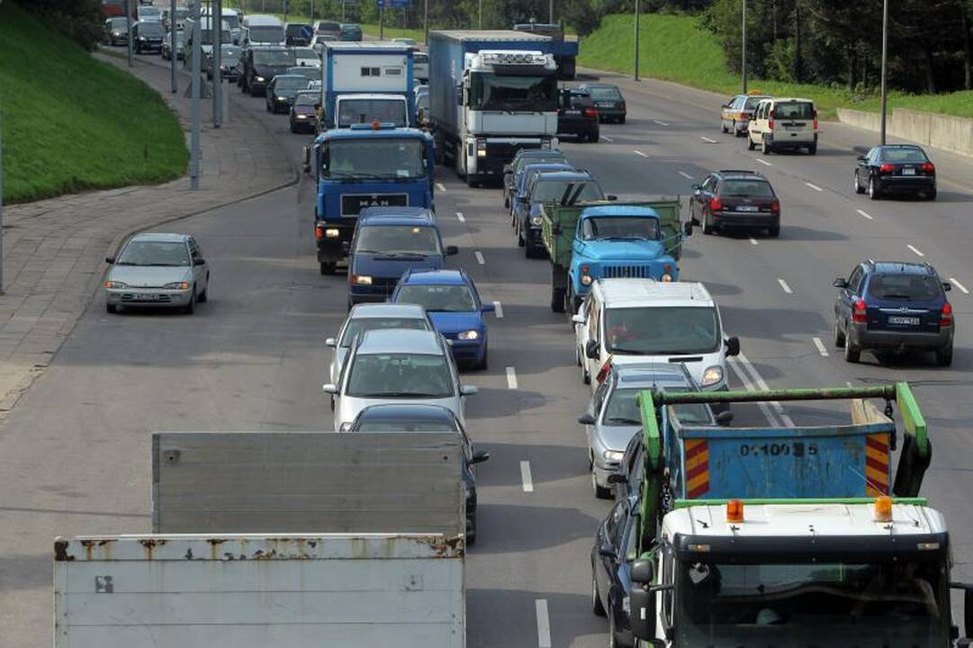 Geležinio Vilko gatvės dalyje iki birželio 28 d. bus ribojamas eismas