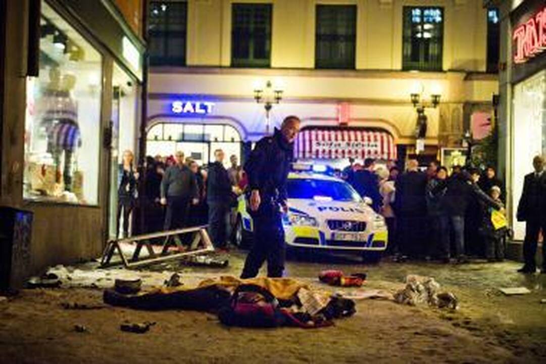 Britai sulaikė 12 terorizmu įtariamų asmenų