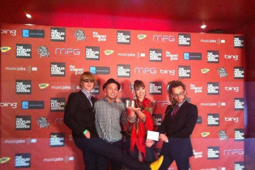„The People‘s Music Awards“ triumfavo lietuvių grupė  „BrassBastardz“ 