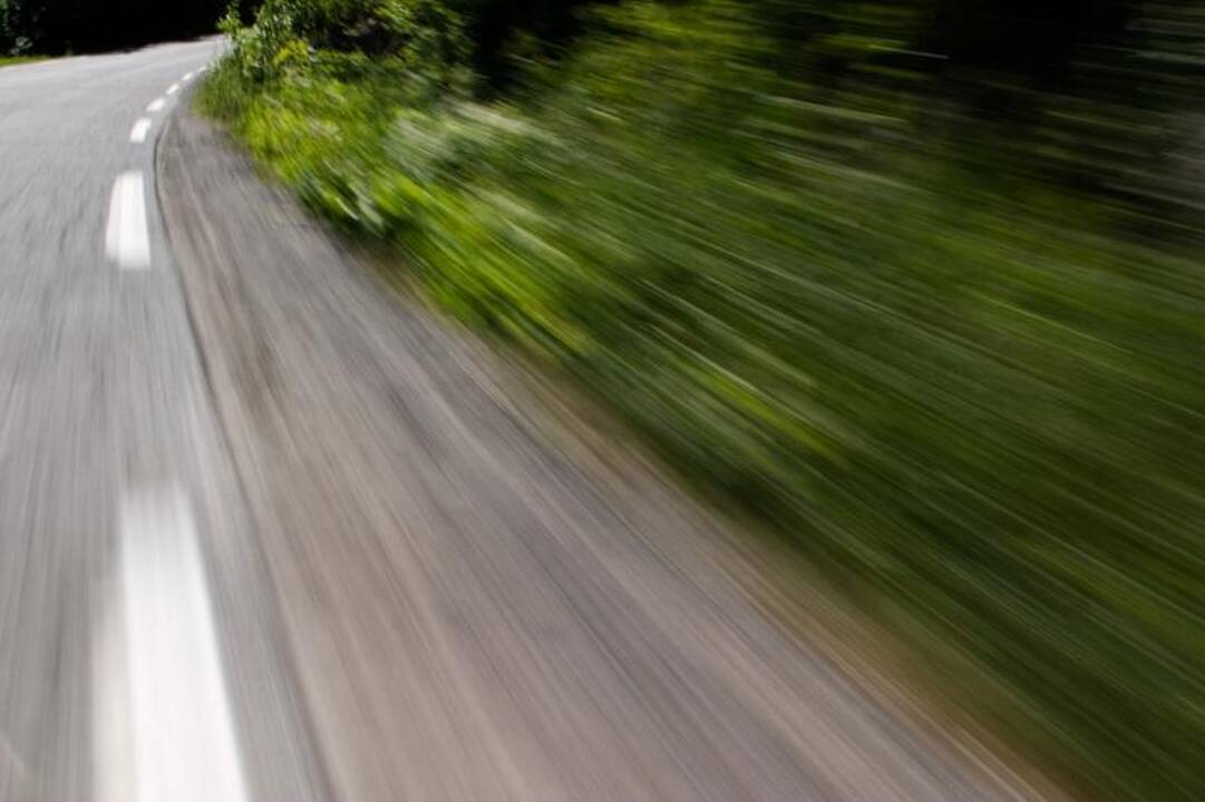 Naujas pasaulio rekordas: 0-300 km/h - per 13,63 s 
