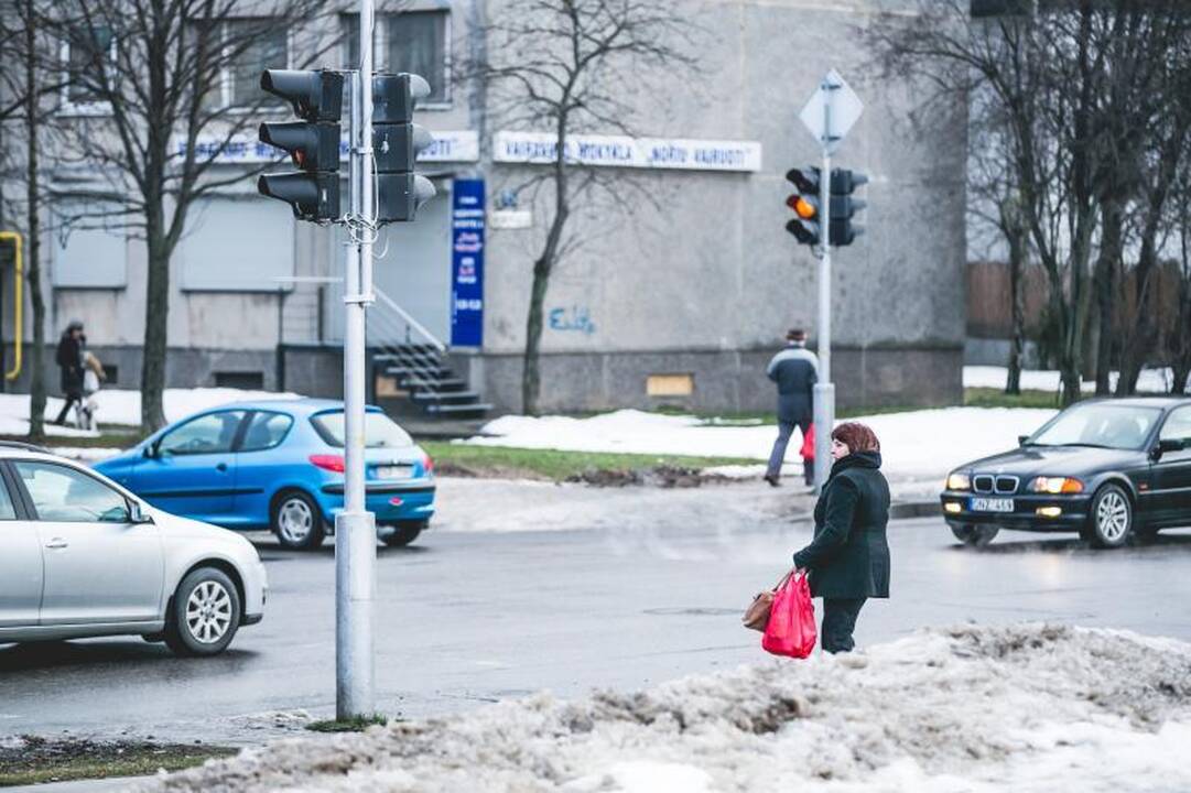 Visą  parą  mieste  veiks  tik 13 šviesoforų 