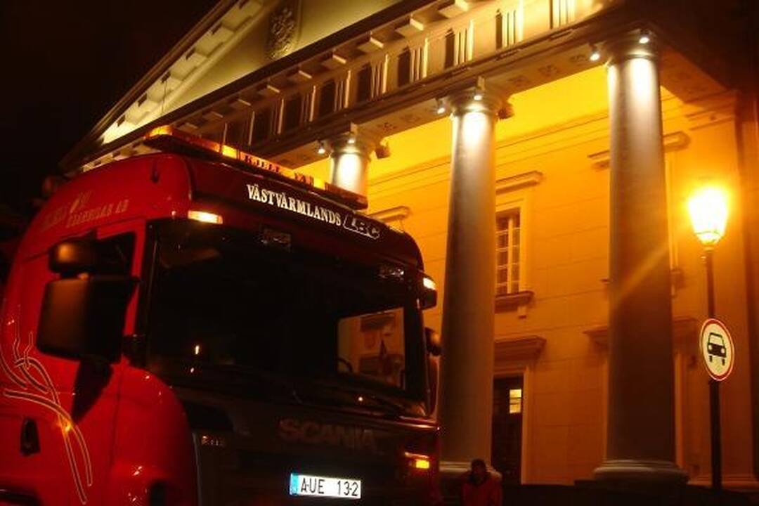 Į šventinę vakarienę – su kranu