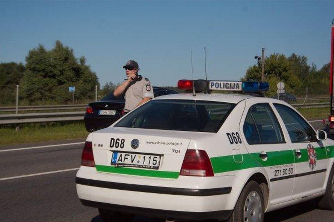 Greitkelyje Vilnius–Kaunas degė kranas