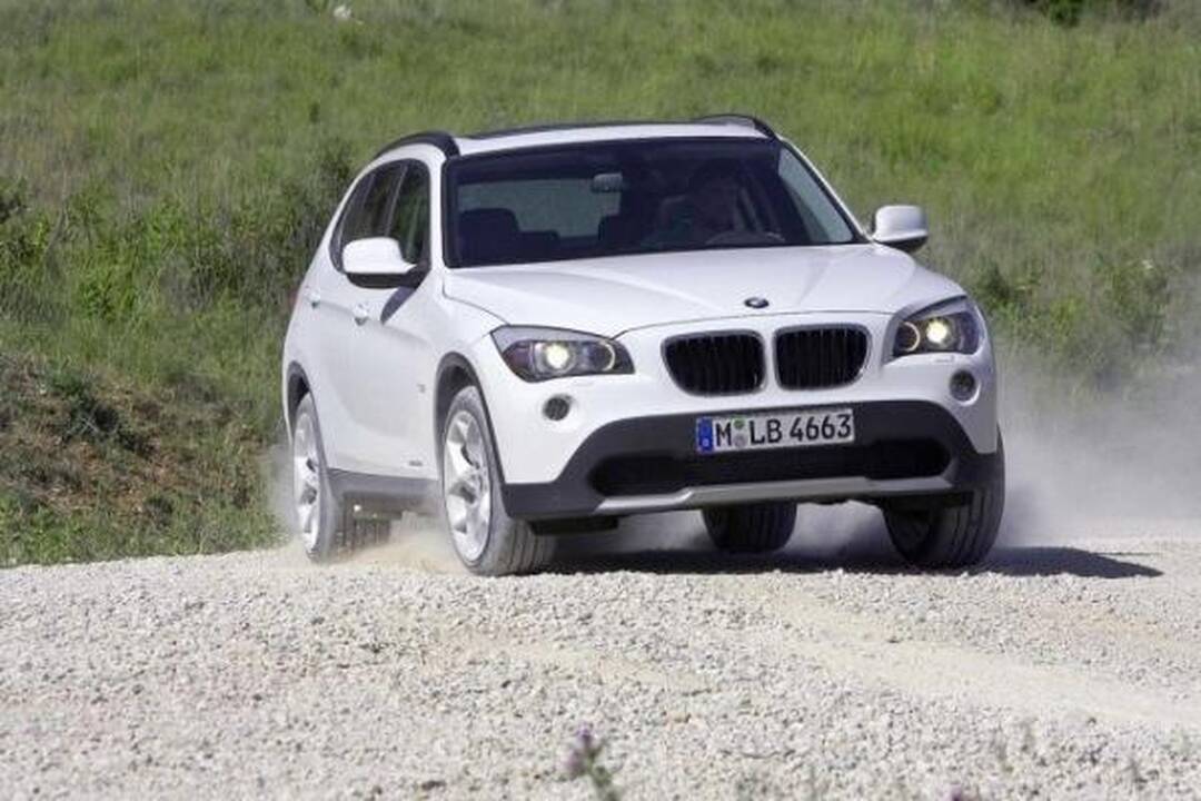 21 pretendentas į „Metų automobilio 2010“ karūną