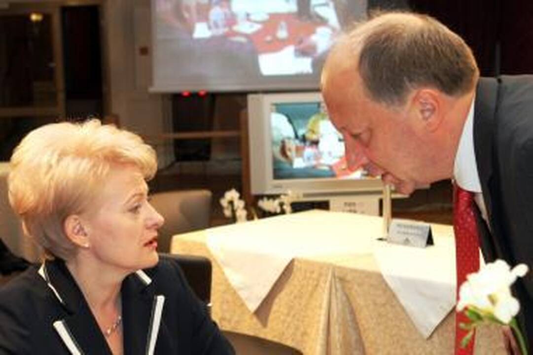 Prezidentė grasina nepasirašyti „Sodros“ biudžeto