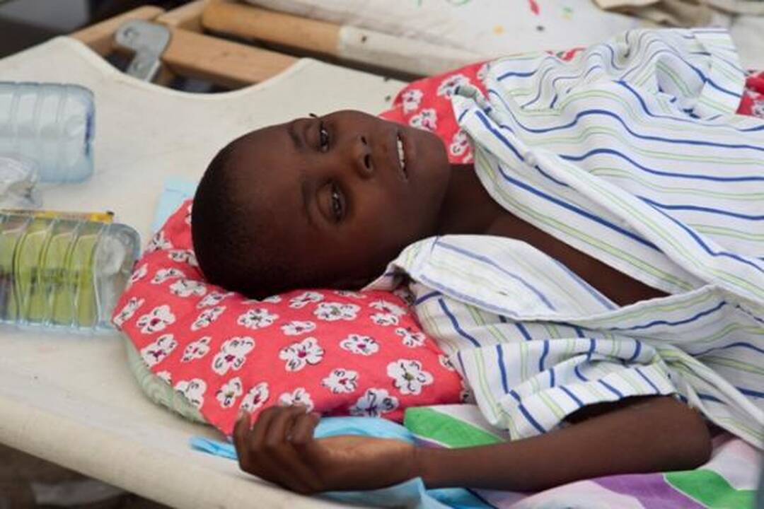 Choleros gniaužtuose atsidūrusius haitiečius kausto baimė ir kančia