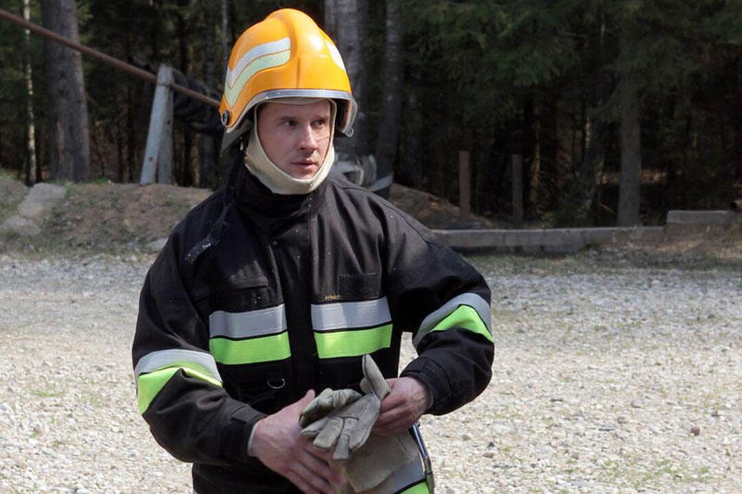Karolio Sakalausko šuns maistą valgo ir vaikai