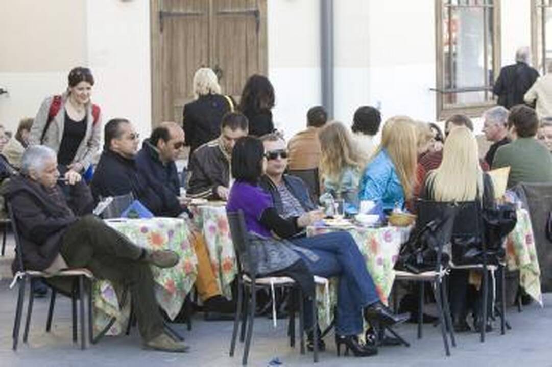 Lauko kavinių sezonas naujas, bėdos senos
