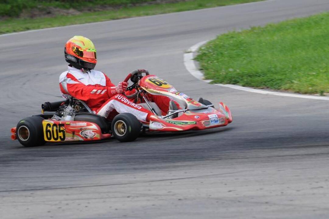 Lietuvis pirmą kartą nugalėjo Rotax Max DD2 kartingų varžybose