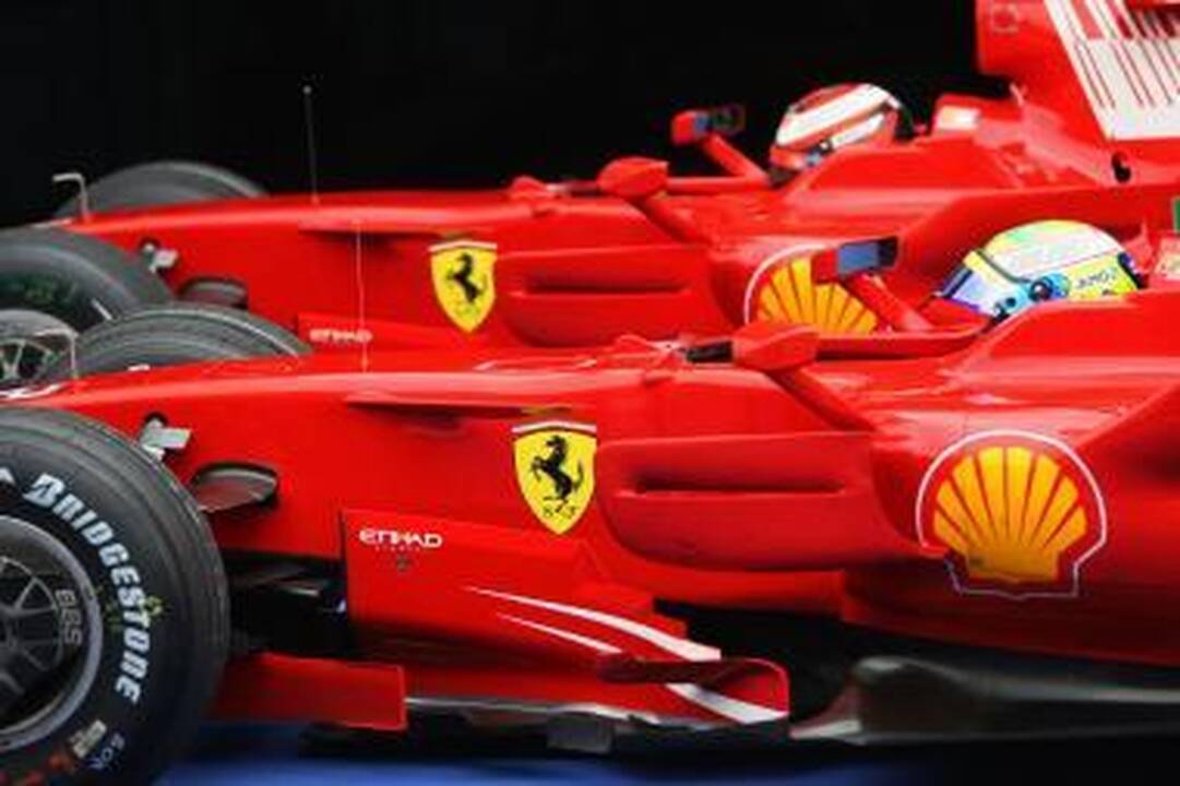 „Ferrari" rengiasi premjerai