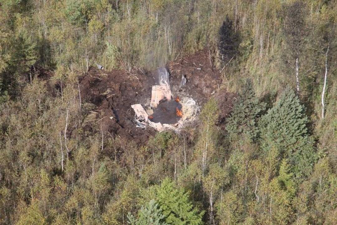 Išvadų dėl naikintuvų avarijos laukiama po kelių savaičių