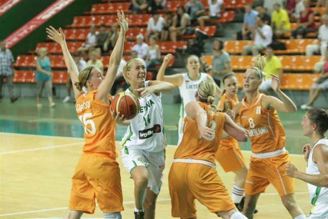 Krepšininkės Europos čempionato atranką pradėjo lengva pergale