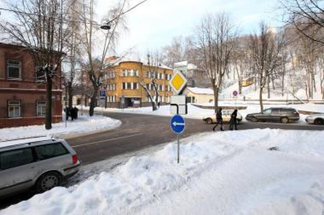 Sankryžoje eismas – jau nauja tvarka