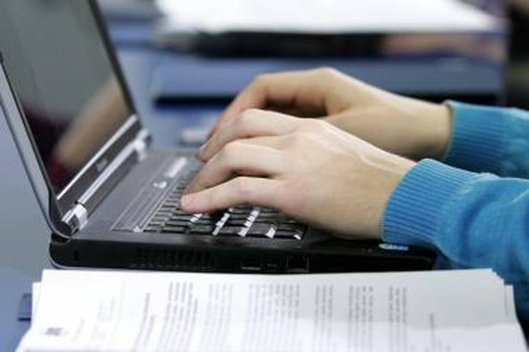Elektroninės Registrų centro paslaugos – su asmens tapatybės kortele 