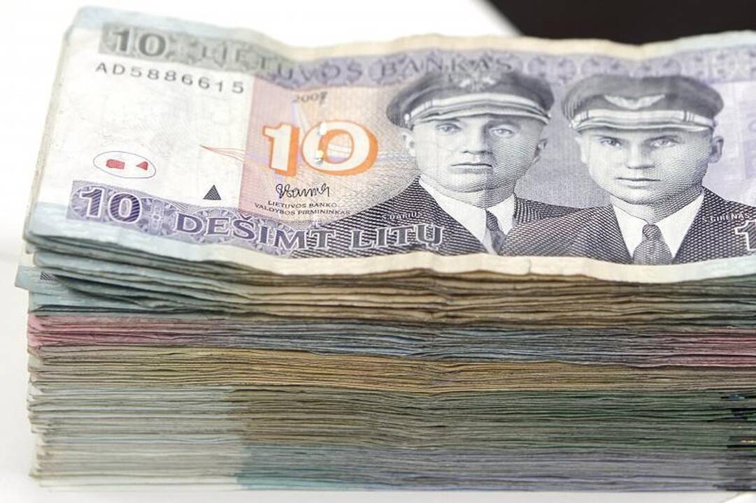 Panevėžyje sumažėjus gyventojų, siūloma mažinti mero algą