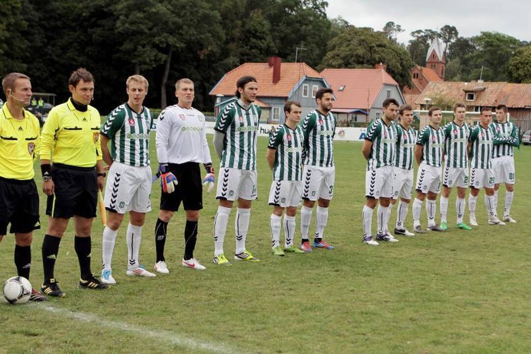 Renginių maratoną Neringoje pratęsė tarptautinis futbolas