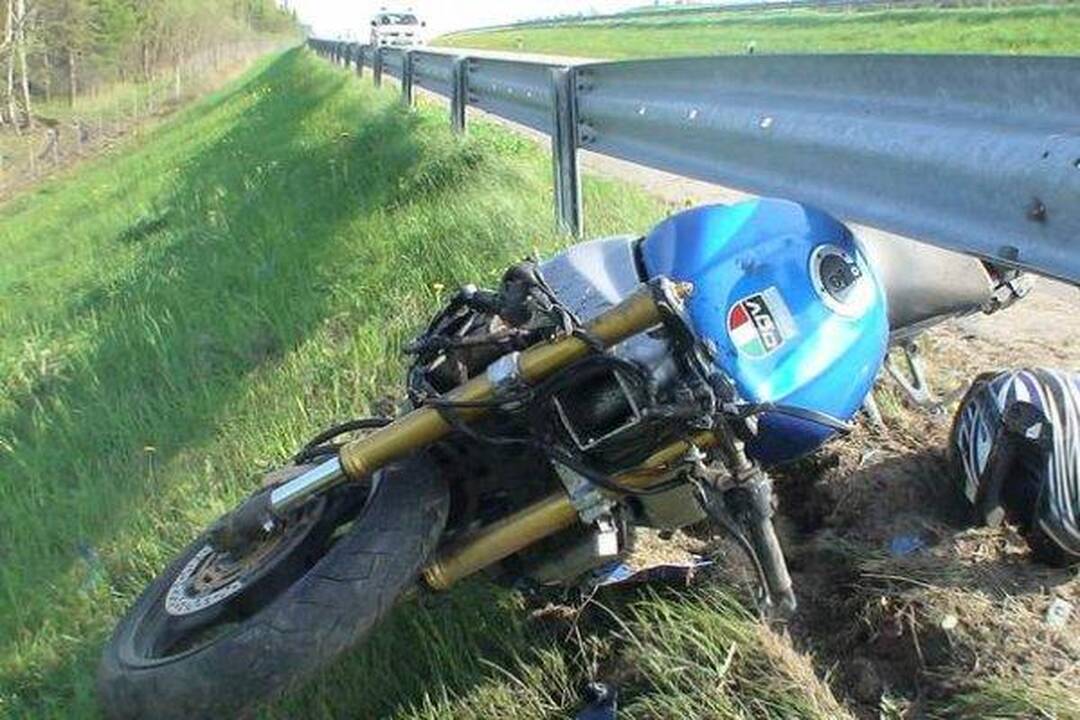 Savaitė keliuose: 6 žuvę, 107 sužeisti