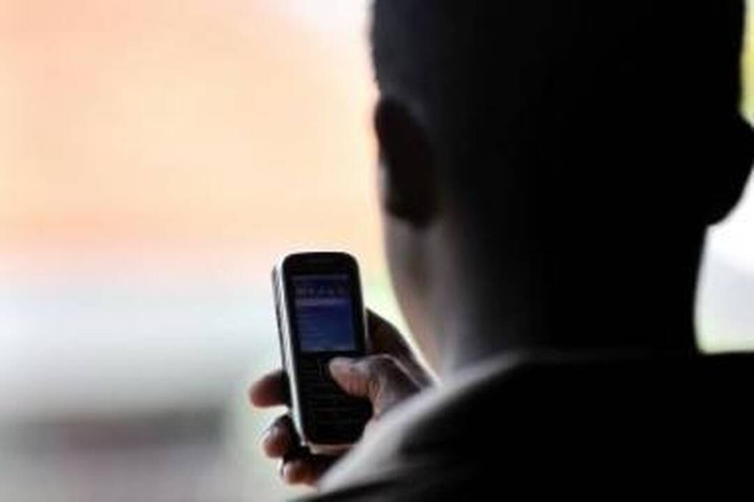 Užkrėstais telefonais pavyko „atjungti“ GSM tinklą