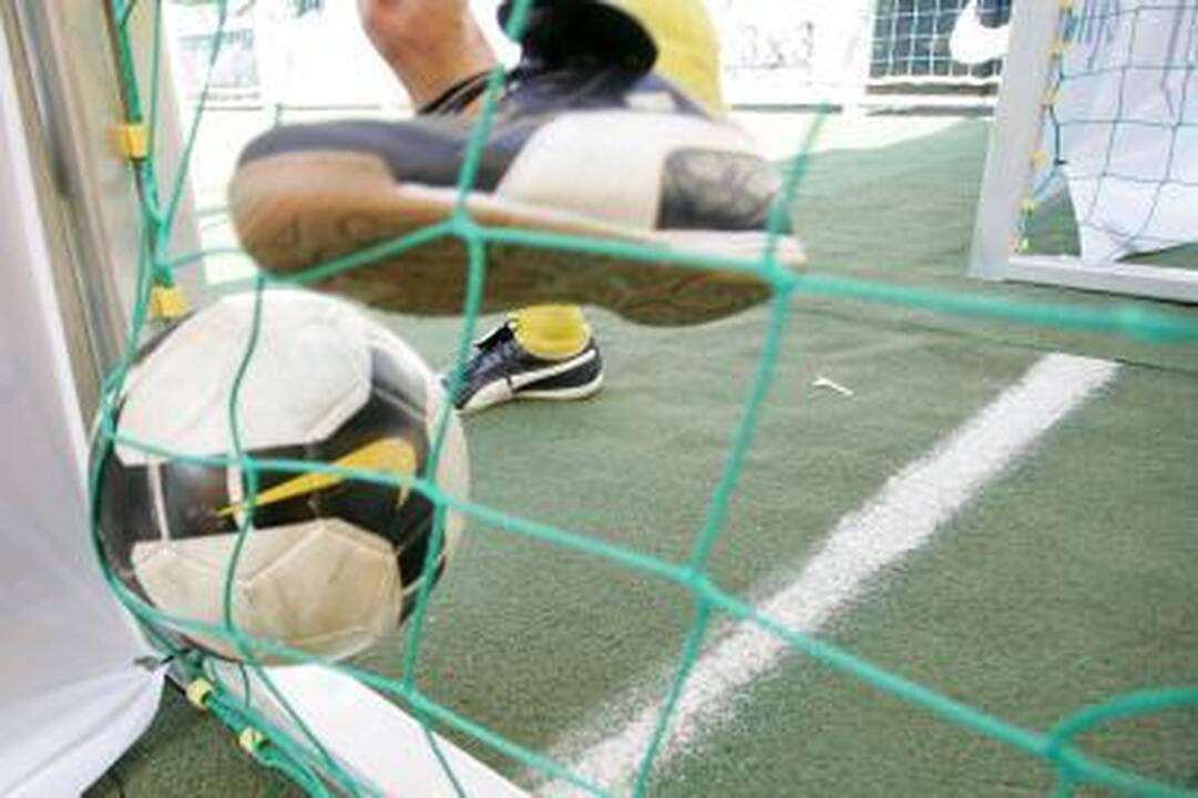 „Megos“ automobilių stovėjimo aikštelė virs futbolo stadionu