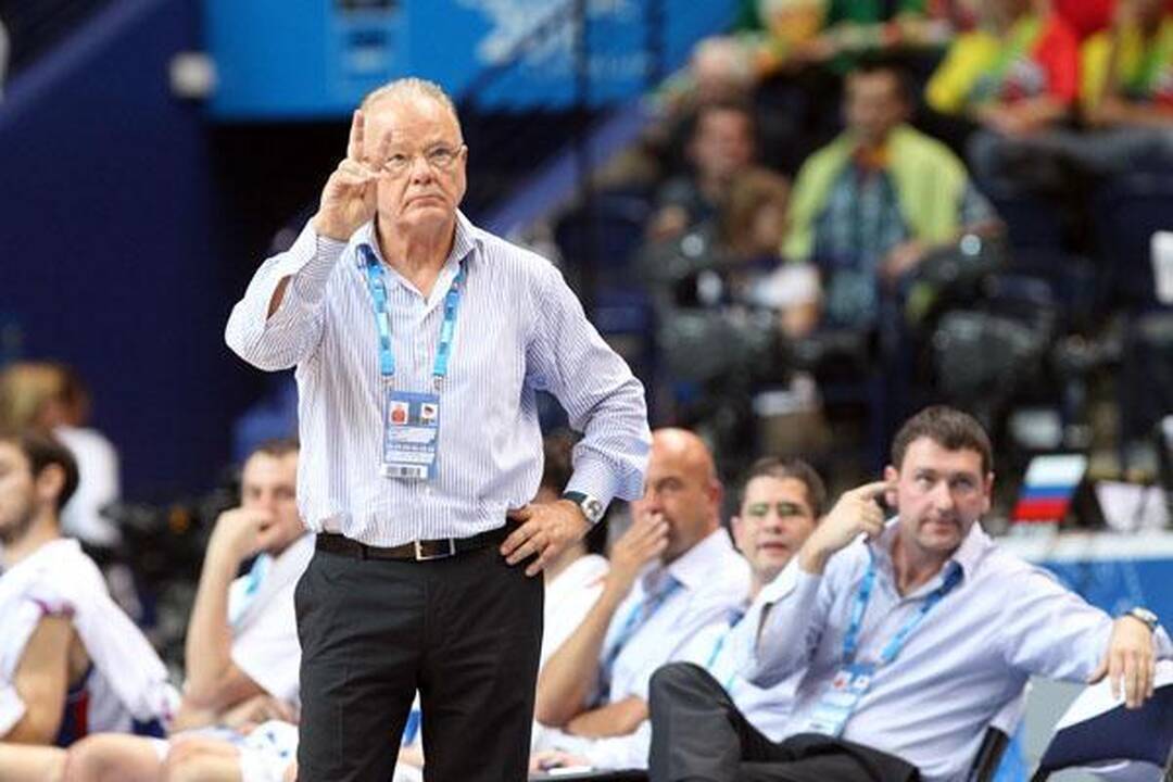 N.Krstičius: su turkais lauks žūtbūtinė kova