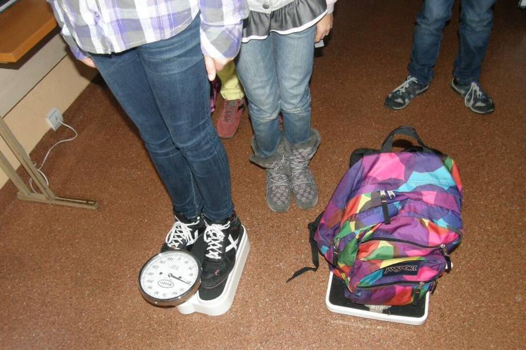 Moksleivių kuprinėse – iškovoti medaliai ir kiti trofėjai