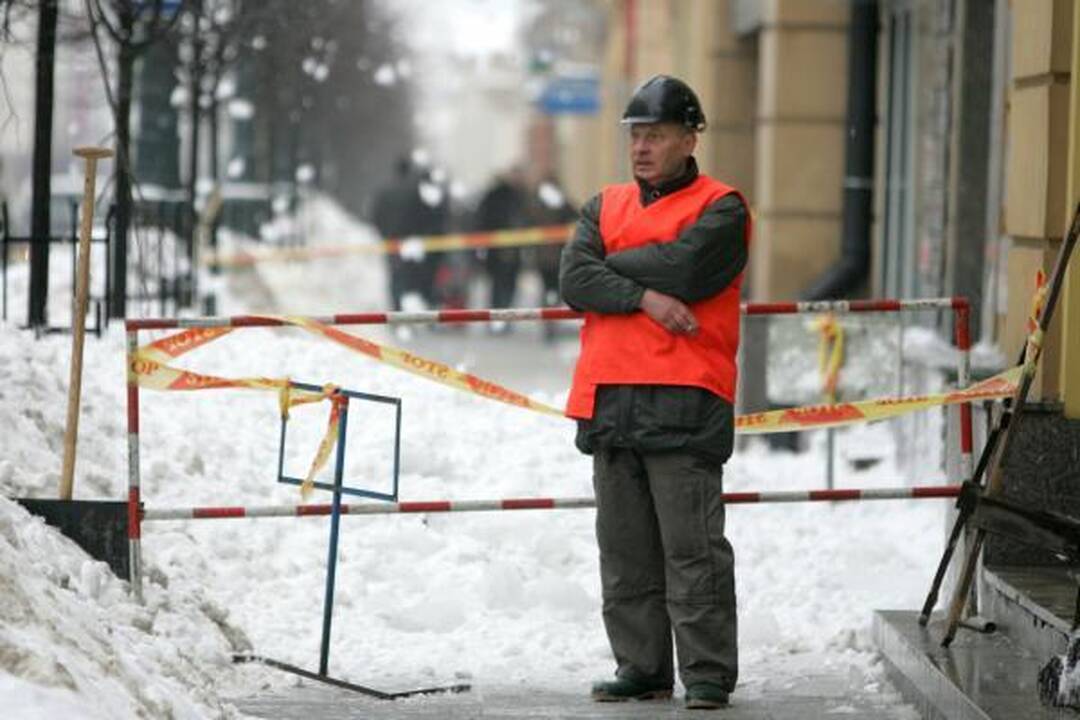 Po Vilniaus senamiestį derėtų vaikščioti su šalmu (papildyta)