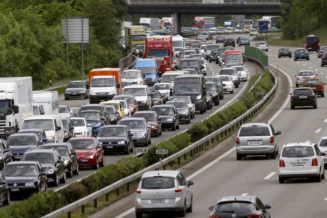 Automobilių spūstys Britanijoje – vienos baisiausių Europoje