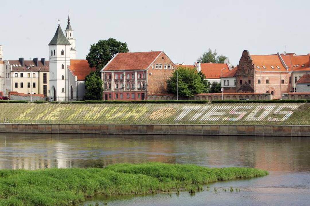 Žodis „Tiesos" atsirado Nemuno krantinėje, Ąžuolyne, prie savivaldybės