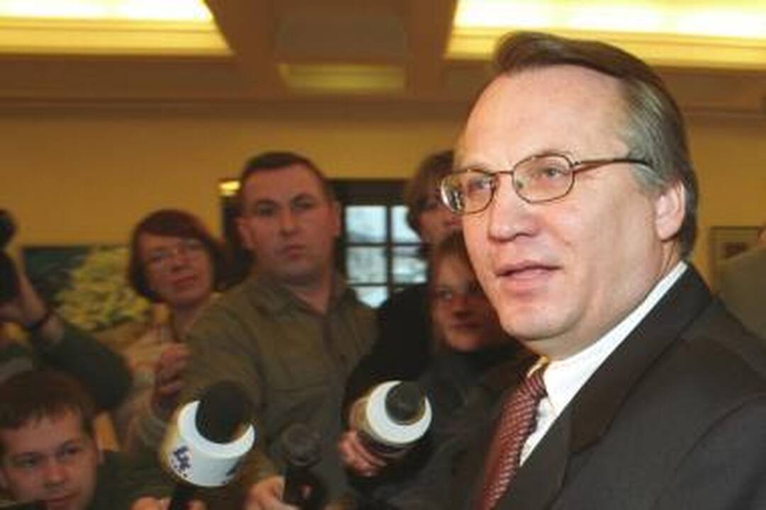 Buvęs VSD vadovas M.Laurinkus nori signataro rentos
