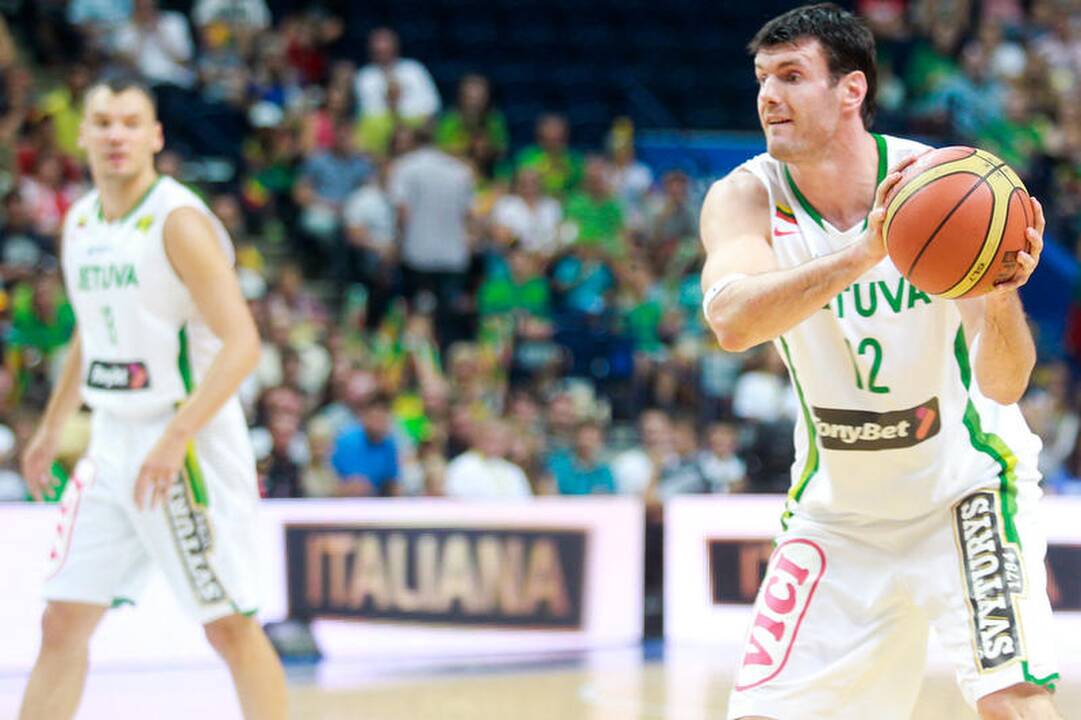 Trys lietuviai - tarp naudingiausų „EuroBasket 2011“ žaidėjų