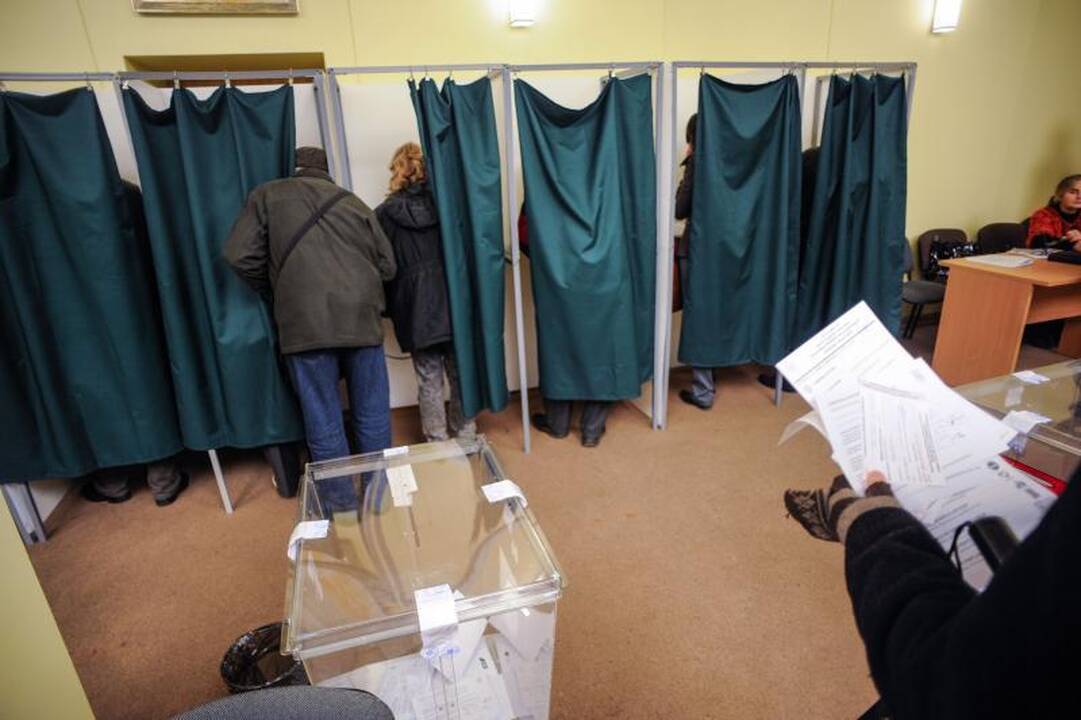 Trečiadienį Kaune iš anksto balsavo per tūkstantį rinkėjų