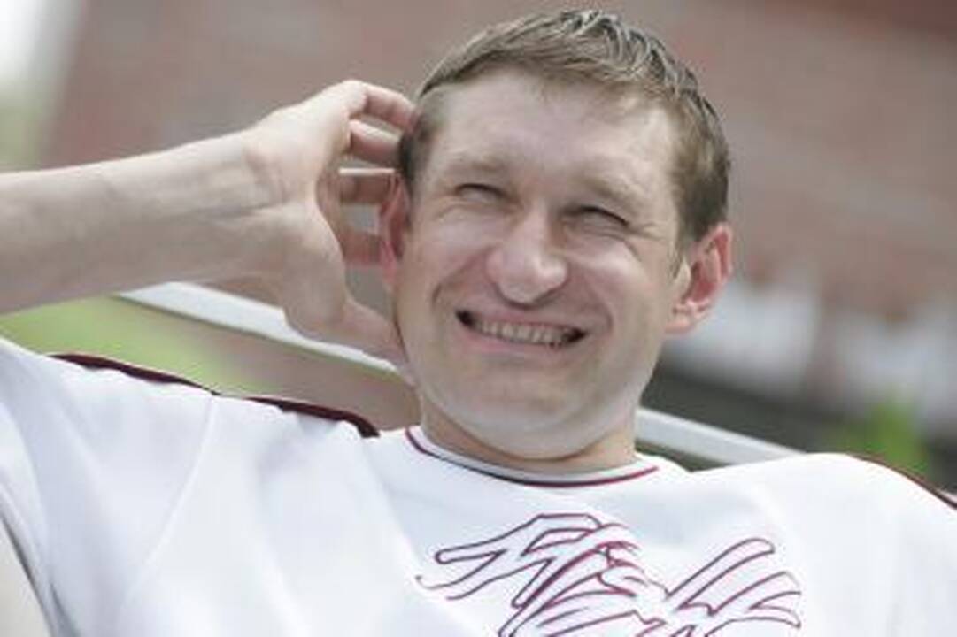 E.Žukausko delno įspaudas - Žvaigždžių alėjoje Kaune